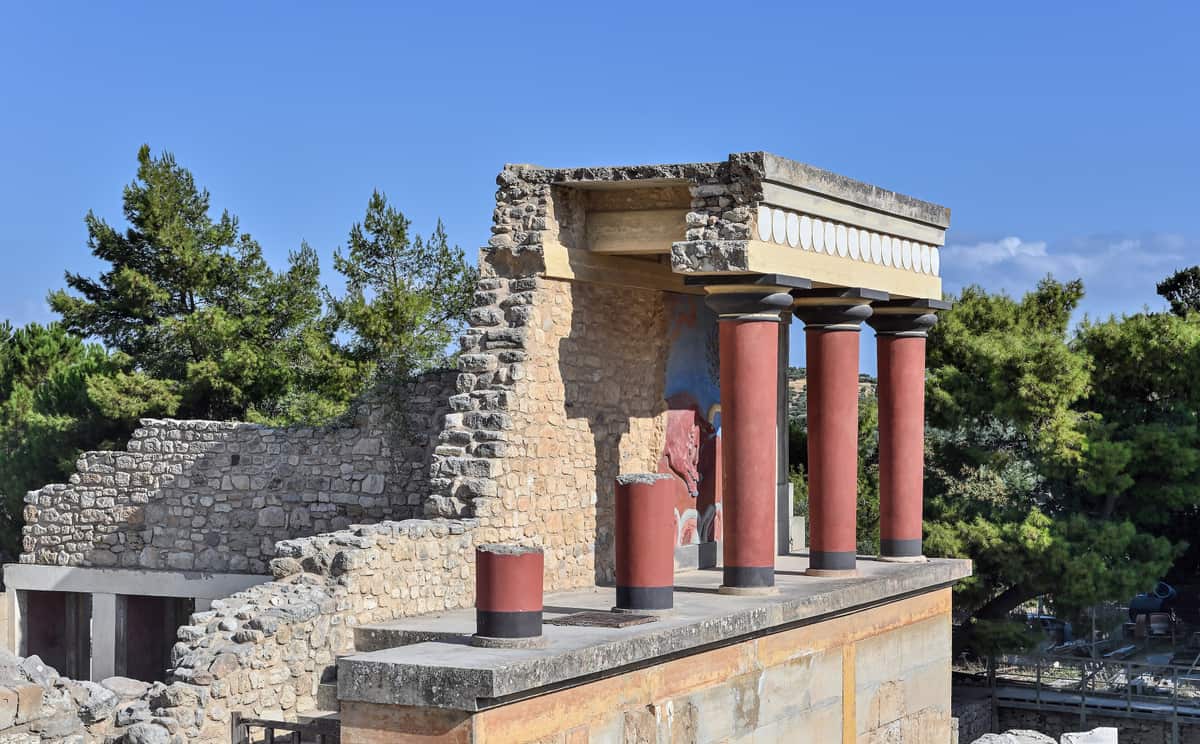 Knossos tickets open the north entrance of the Palace of Knossos with its red columns