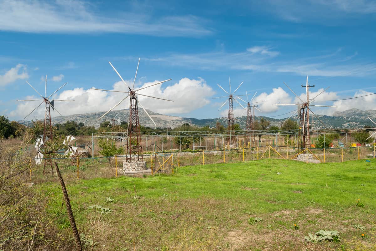 A Lasithi Plateau tour passes the windmills that stand in the fields
